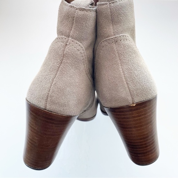 STEVE MADDEN Gray Ladd Western Suede Pointed Toe Ankle Booties - Picture 5 of 9